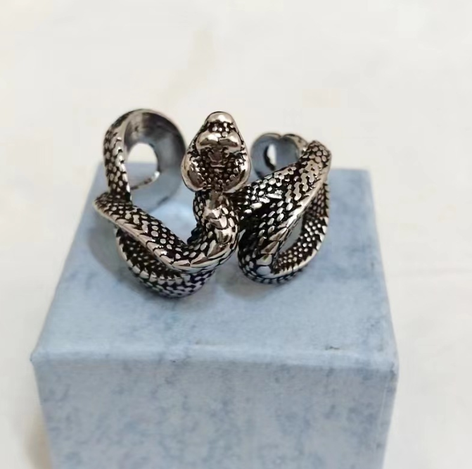 
  
  Python ring dark punk three dimensional snake ring snake winding ring
  
